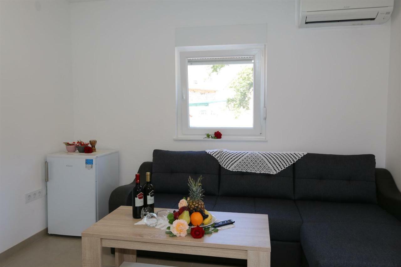 Apartments Maric-Hlapa Soline  Exterior photo
