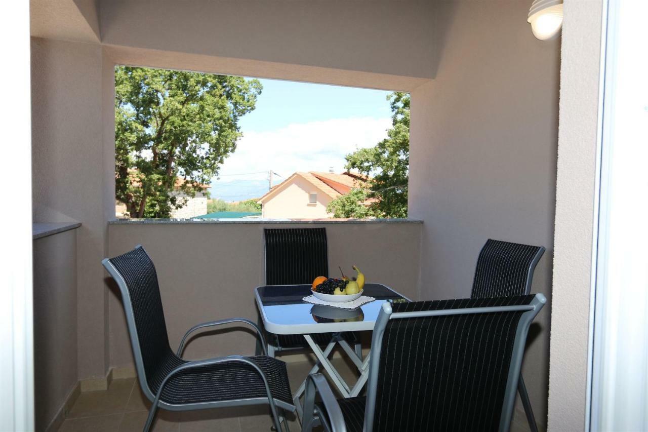 Apartments Maric-Hlapa Soline  Exterior photo